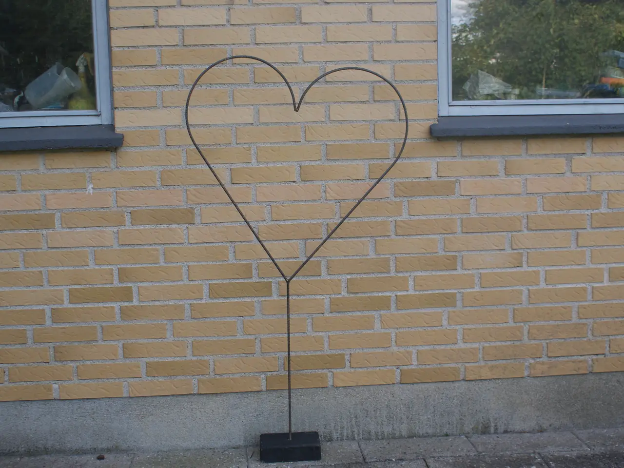 Billede 4 - Smedejerns Hjerter i Natursten