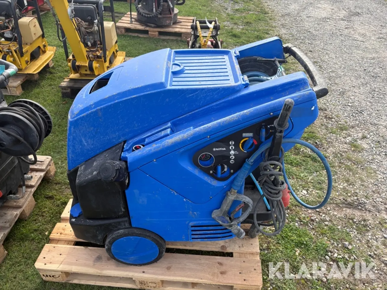 Billede 2 - Hedvandsrenser Nilfisk MH 5M 1 styk