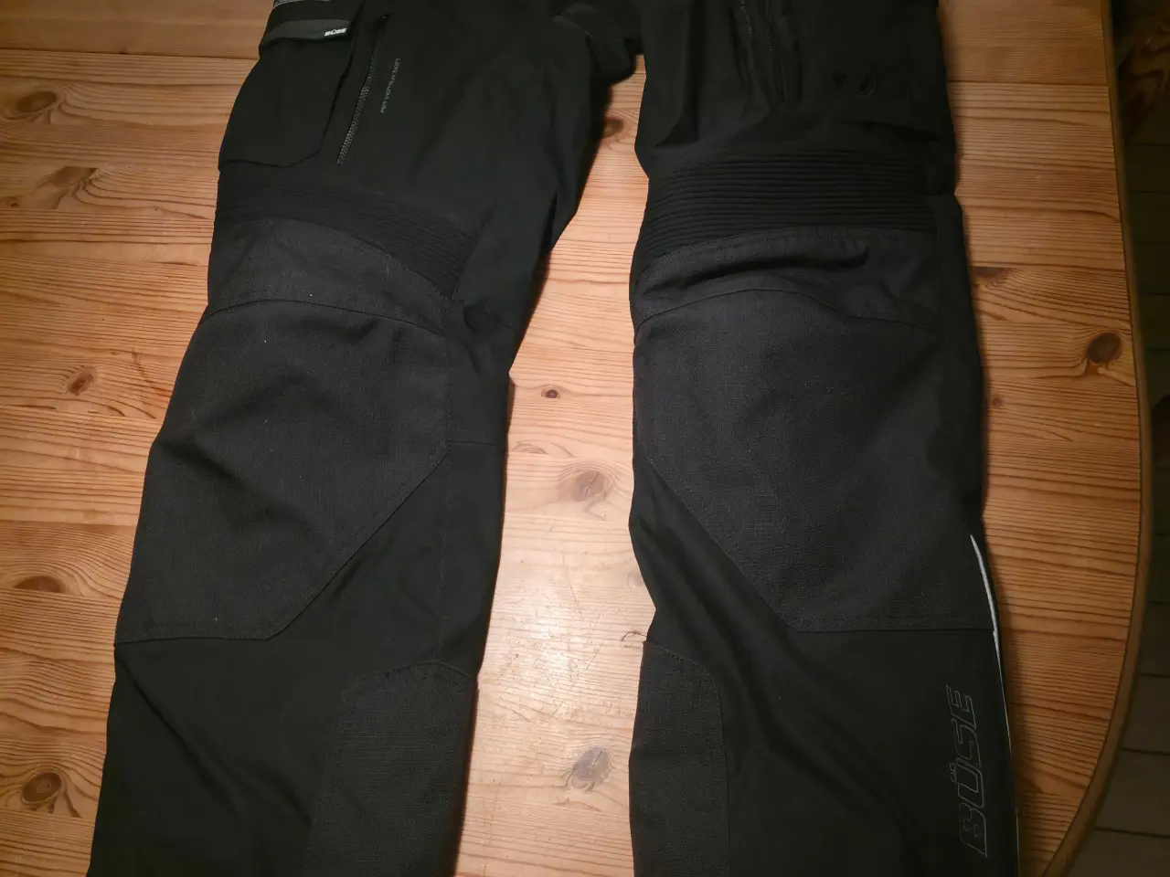 Billede 2 - MC Dametøj - Büse Nero str. 44