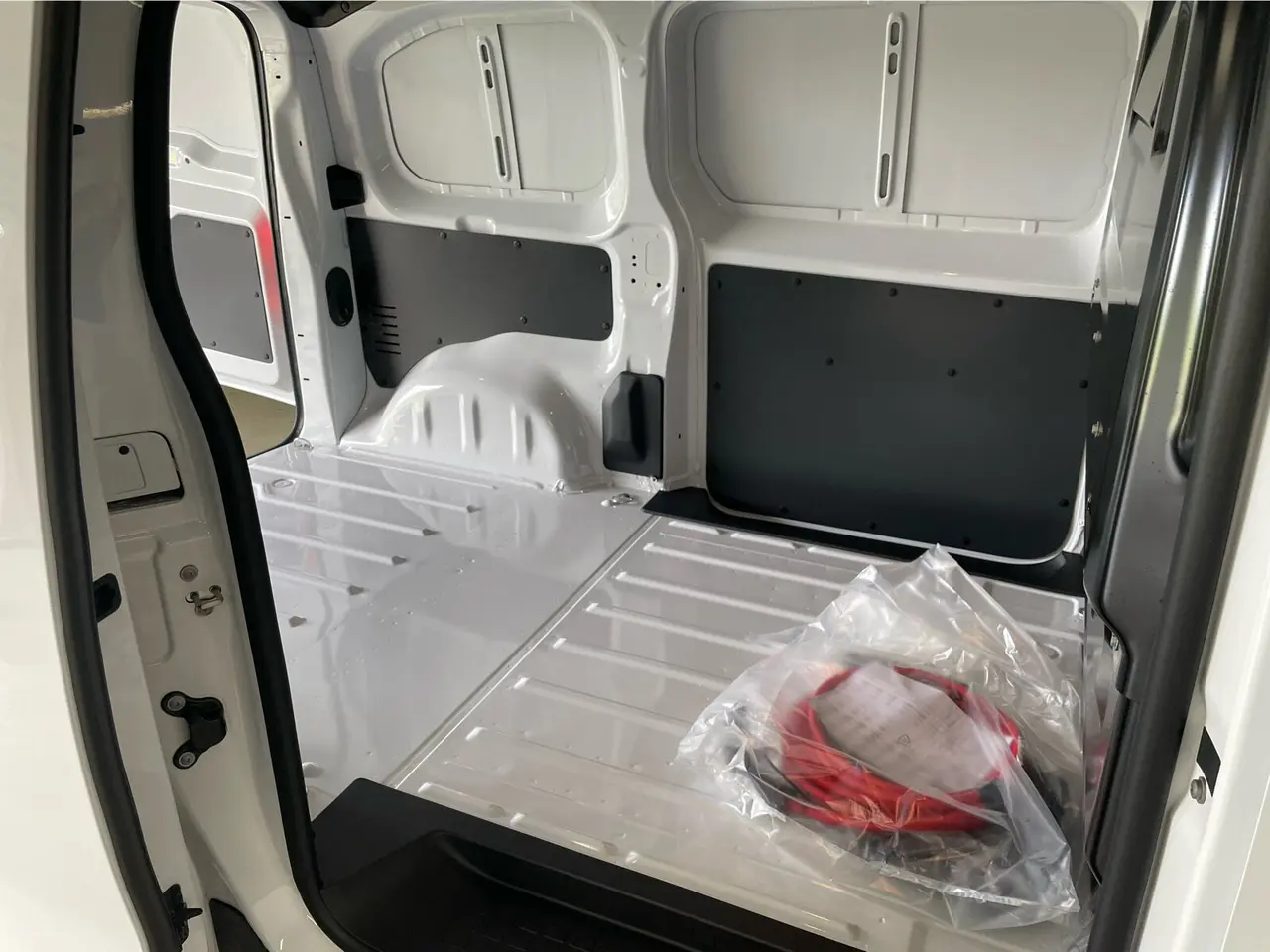 Billede 12 - Peugeot e-Expert 75 L2 Plus Van