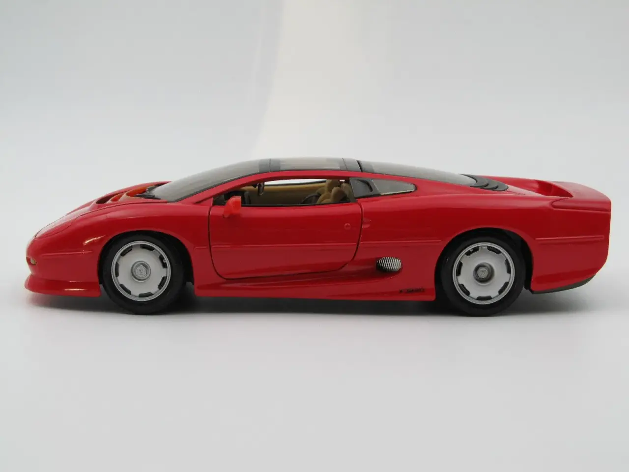 Billede 2 - 1992 Jaguar XJ220 - 1:18