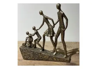 familie på bakke