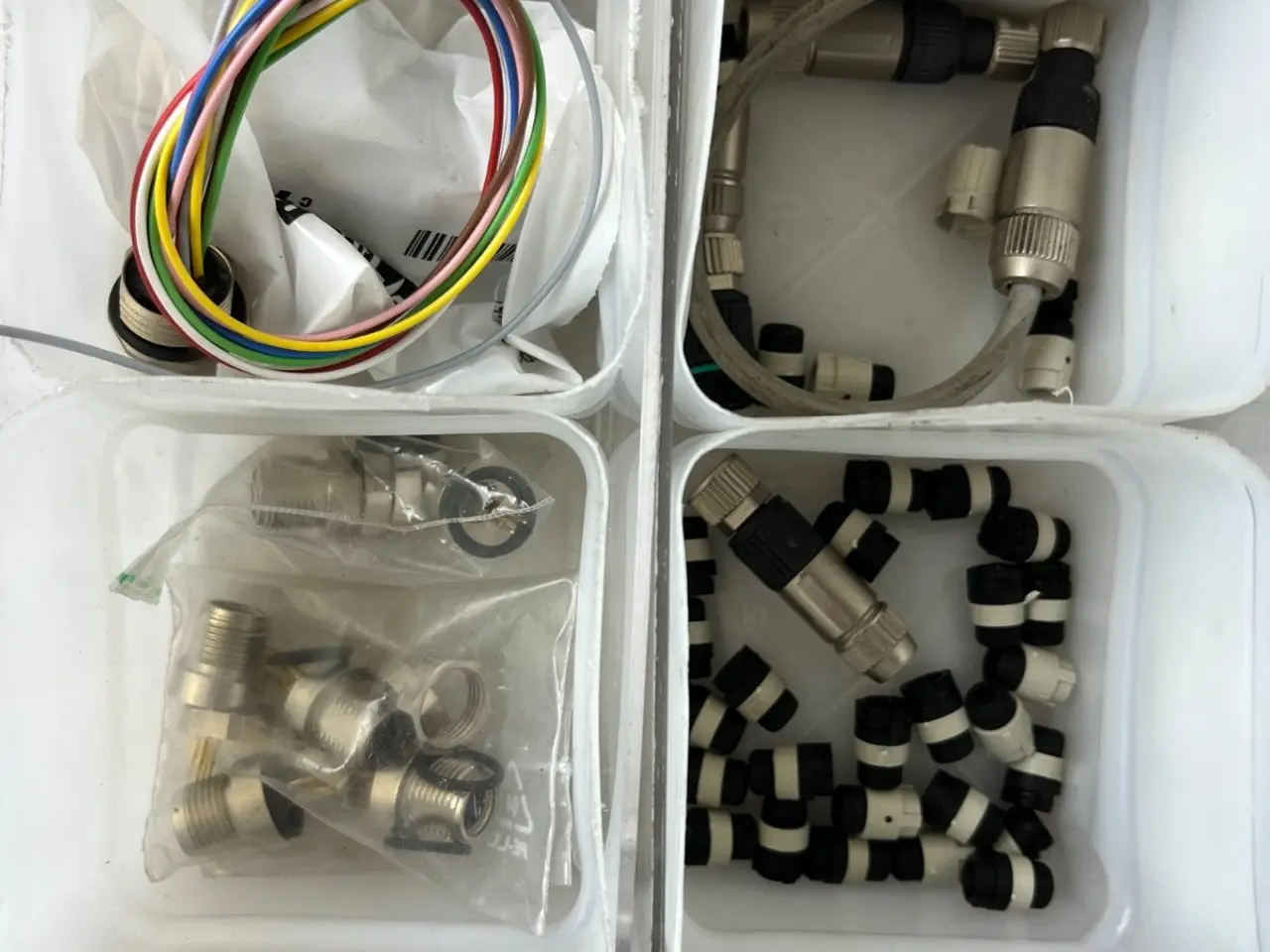 Billede 4 - stik parti M12 M8 Sensor Plugs Cables Pneumatic
