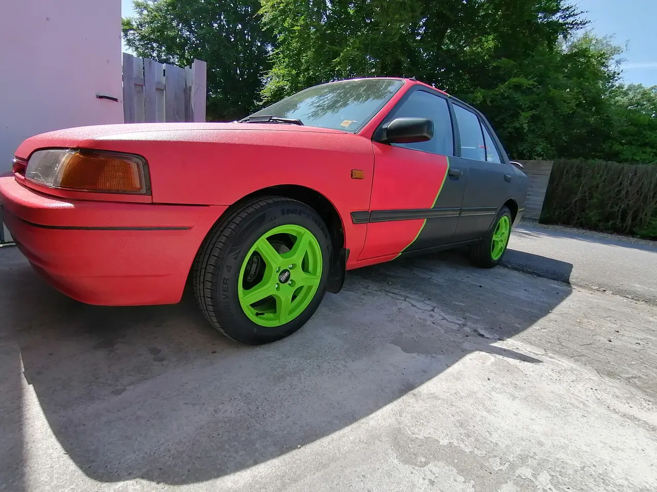 Billede 1 - Mazda 323