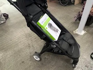Lækker babyjogger sælges 
