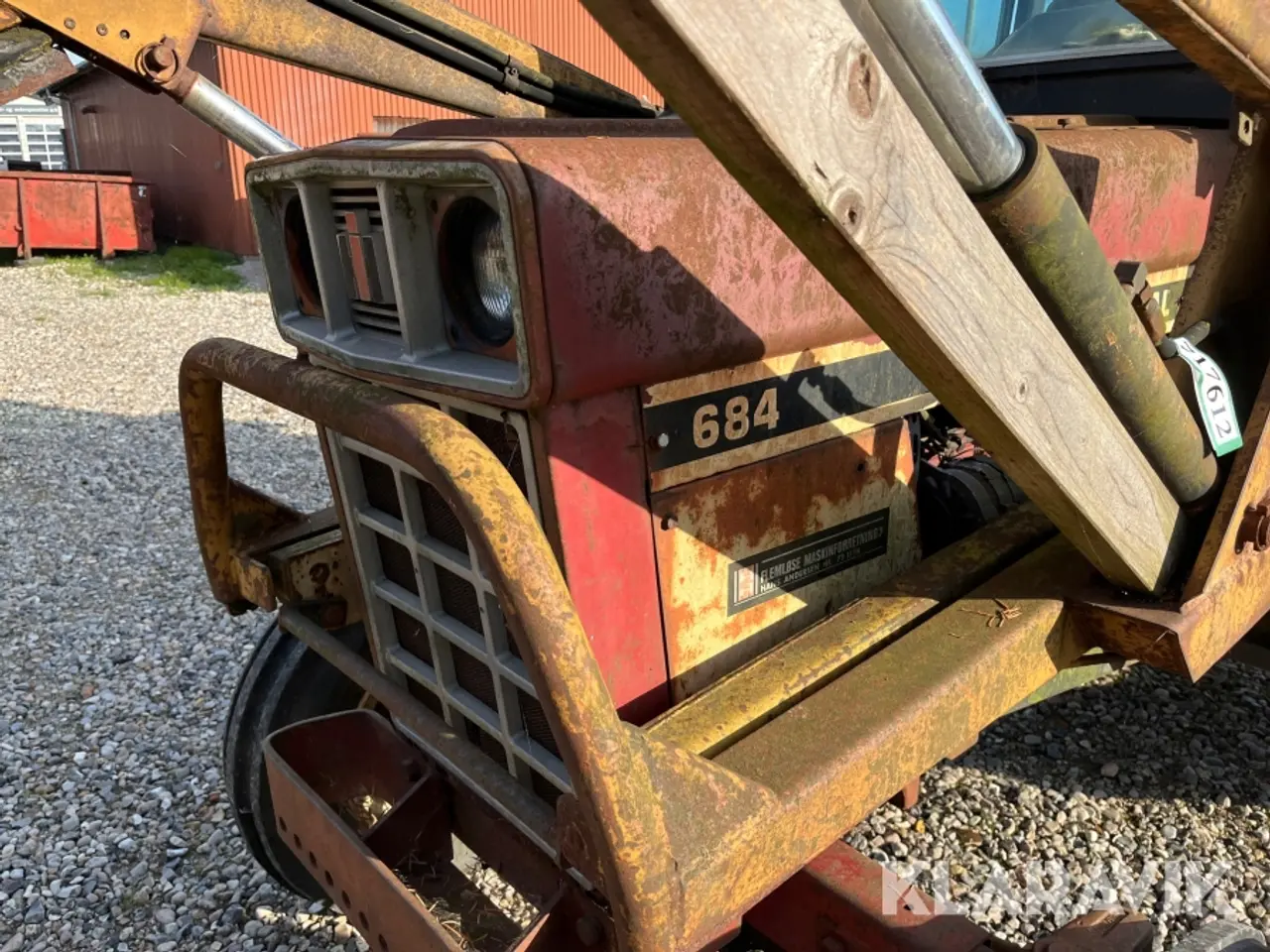 Billede 8 - Traktor International 684 med frontlæsser