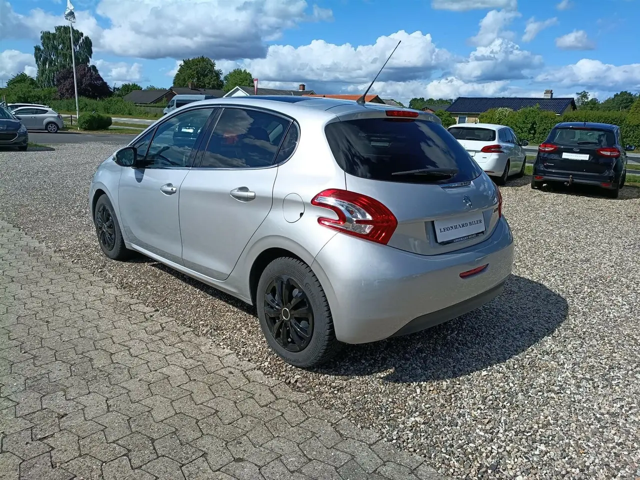 Billede 3 - Peugeot 208 1,2 VTi Allure Sky 82HK 5d