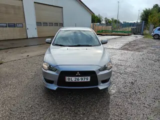 Mitsubishi Lancer 1,8 Intense SportSedan