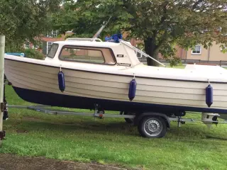 Crescent 521 og Johnson 35 HK og Brederup 752 R