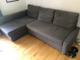Hjørnesovesofa med opbevaring fra Ikea (“Frihet”)
