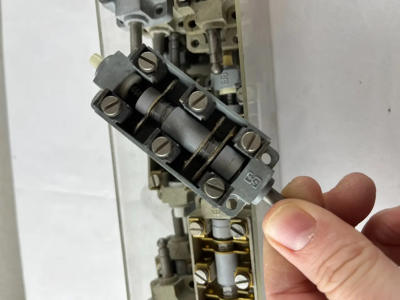 Billede 10 - Pneumatic ventil Manifold parti – Spring‑Plunger