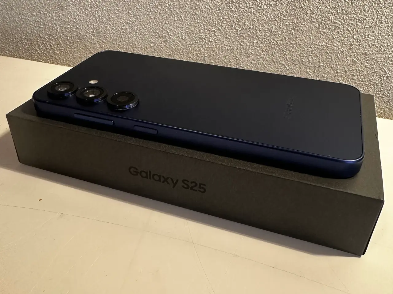 Billede 5 - Samsung Galaxy S25 5G 128GB Navy(som ny,garanti)
