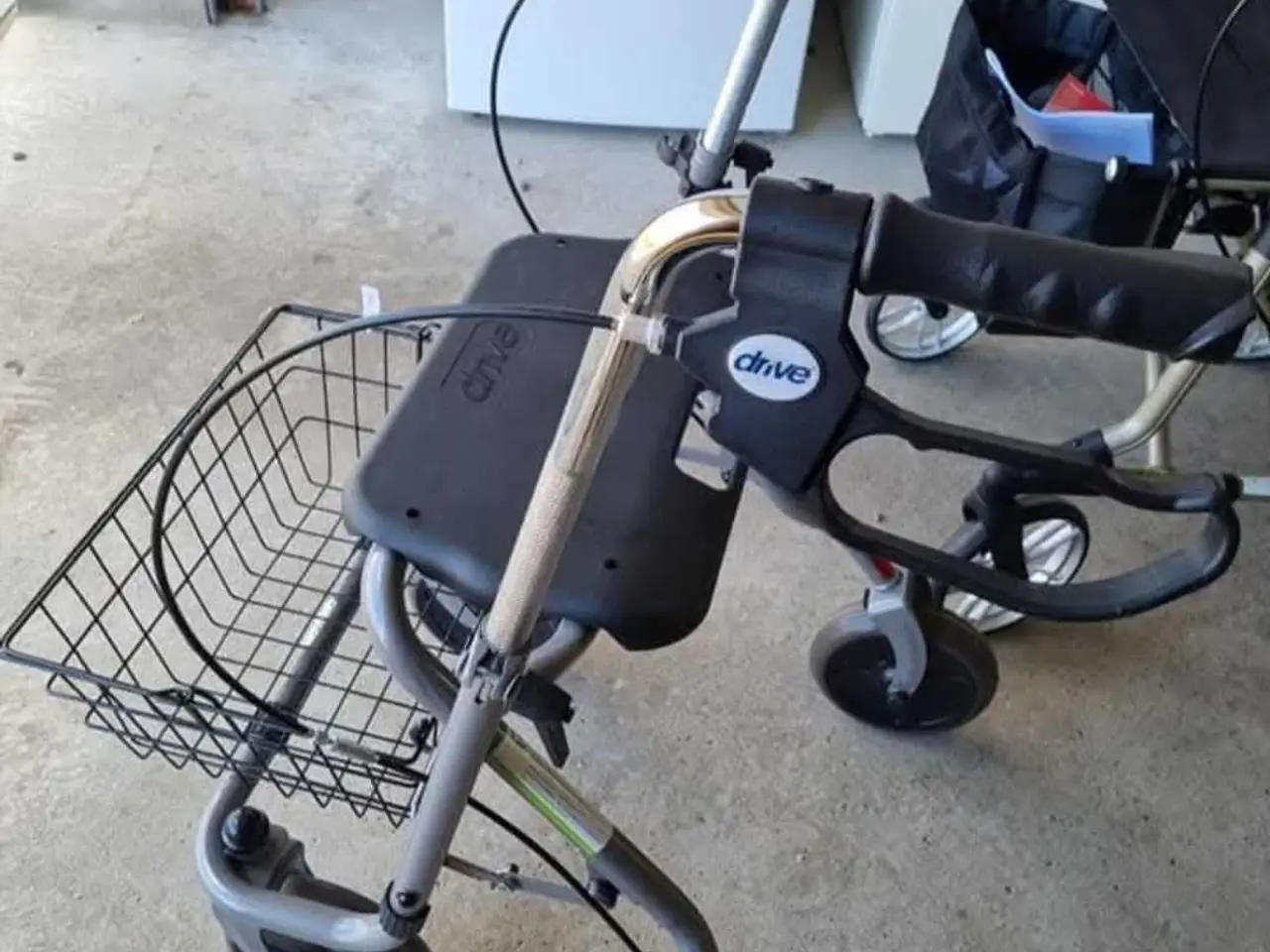 Billede 1 - Rollator - aldrig brugt