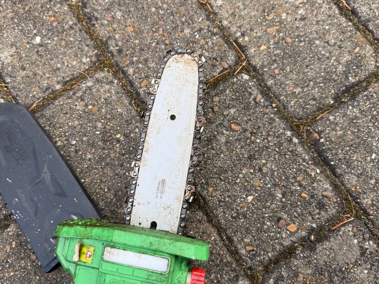 Billede 6 - Sælger en Florabest teleskopisk motorsav 20V