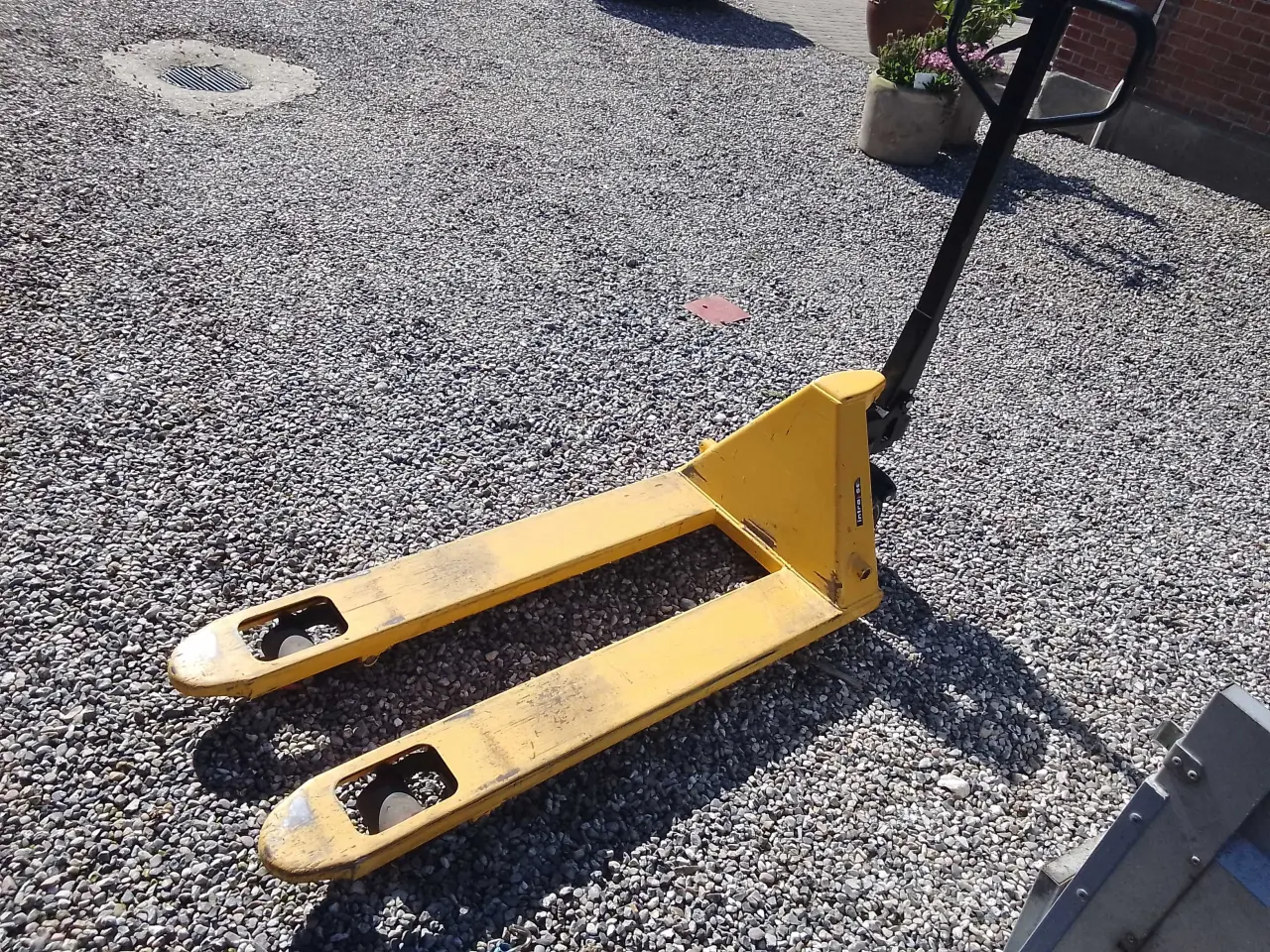 Billede 3 - Pallevogn 2600kg lange gafler stk 800 der er 2 stk