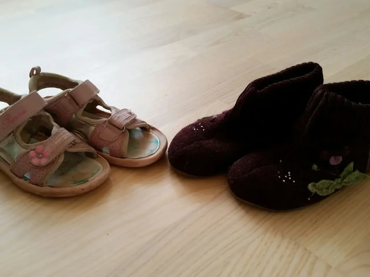 Billede 2 - Sandaler og hjemmesko str 27