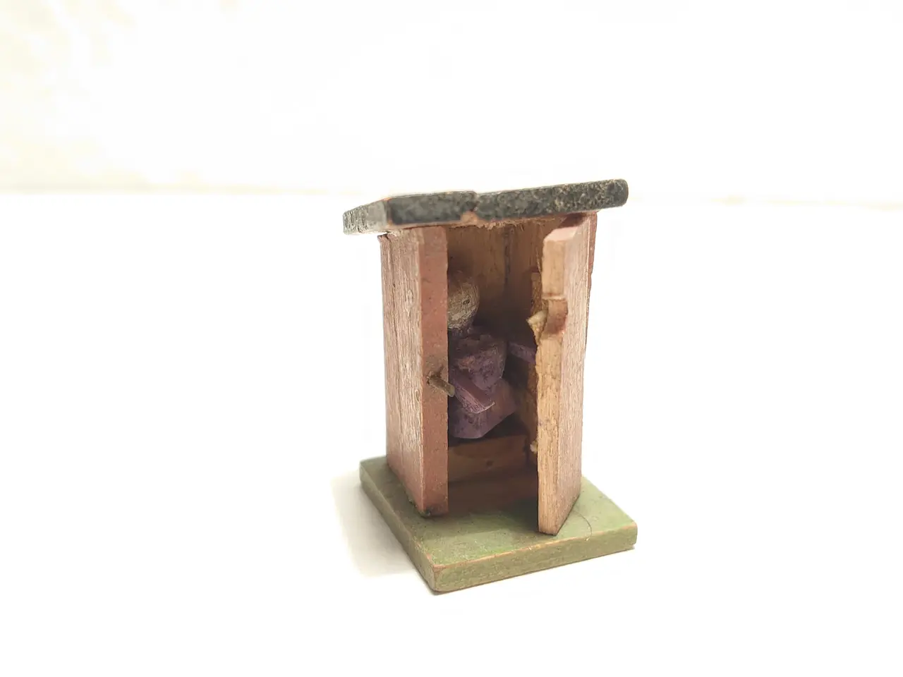 Billede 2 - Erzgebirge: Skolestue og toilet. 5 dele. Ca 1930.