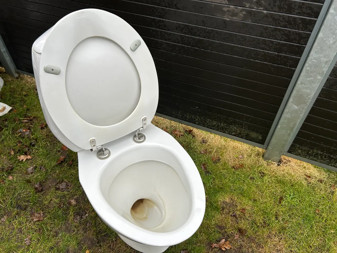 Billede 3 - Hjørnetoilet - Ifø