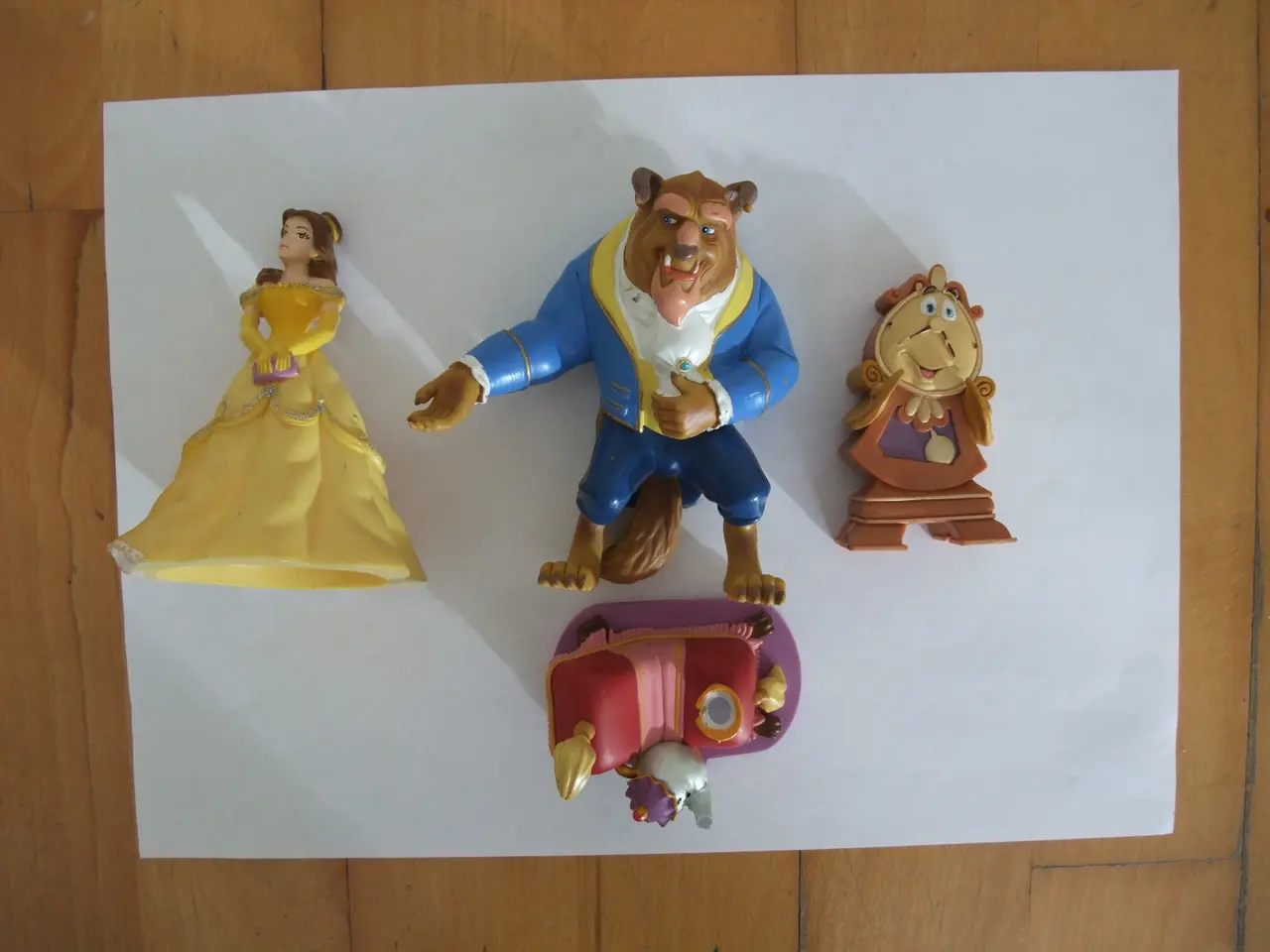Billede 2 - Skønheden og udyret Figurer