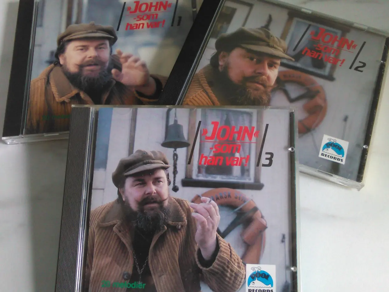 Billede 1 - JOHN MOGENSEN: 3 titler – Sælges samlet 50 kr.