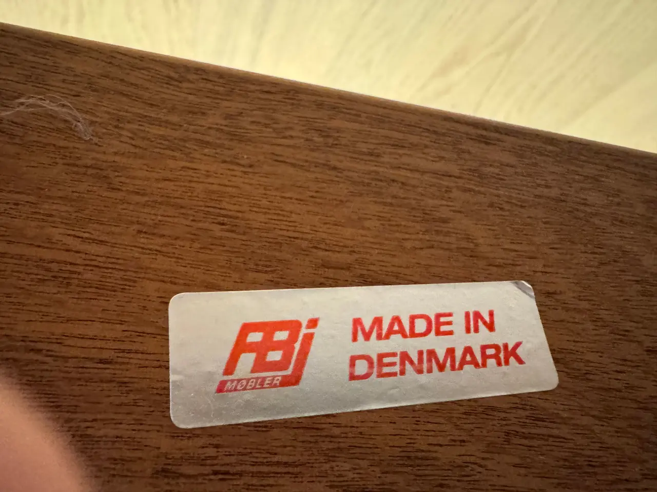 Billede 3 - Flot sengebord, kirsebær 