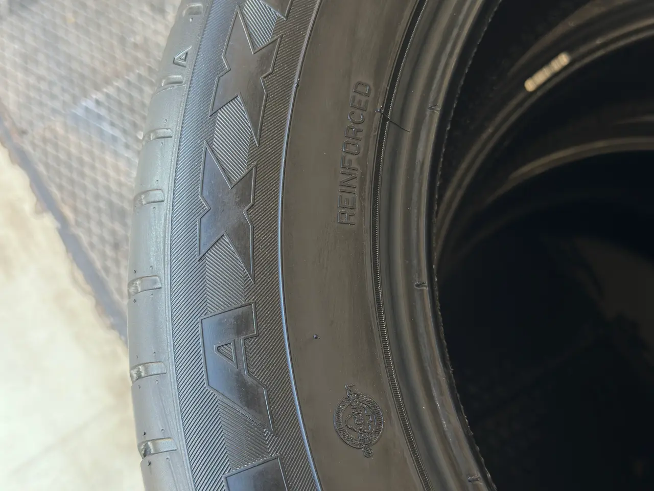 Billede 2 - Maxxis sommerdæk 