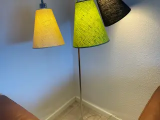 Flot lampe sælges billigt !