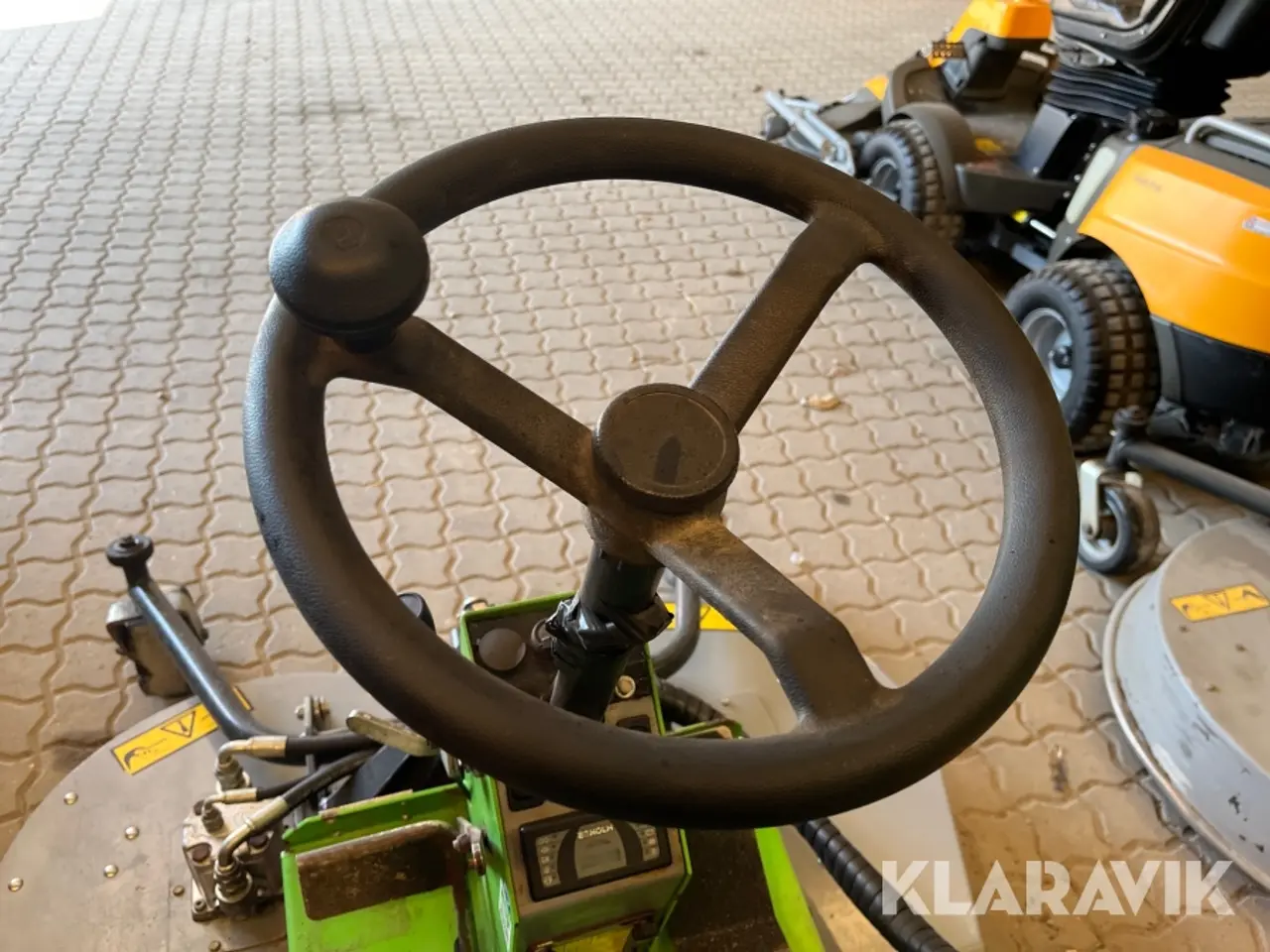 Billede 9 - Redskabsbærer Egholm Park ranger 2150