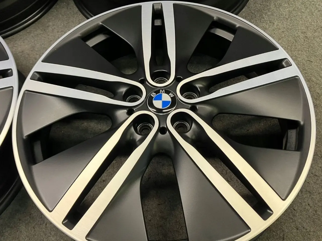 Billede 5 - ALUFÆLGE BMW i3 430 20"