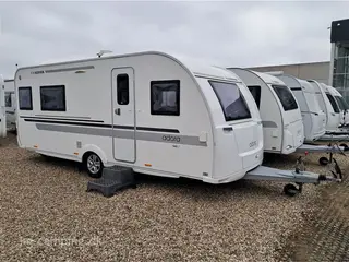 2014 - Adria Adora 542 UT   Pæn vogn fra 2014 incl Aldevarme, enkeltsenge, fortelt og mover.