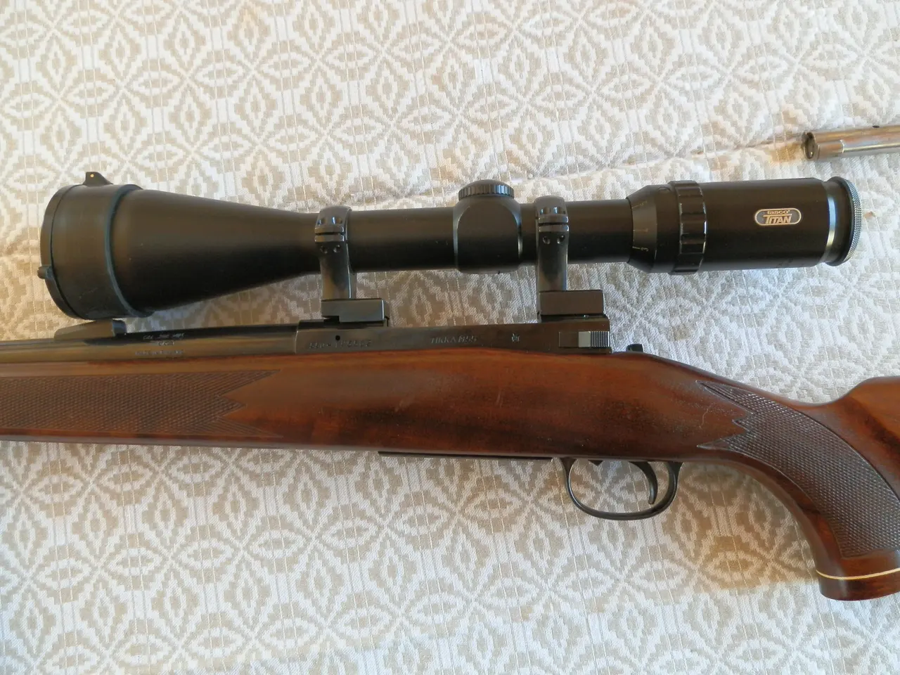 Billede 2 - Rigtig flot Tikka Jagtriffel m/ Titan Tasco kikker