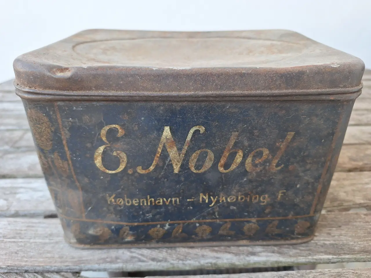 Billede 2 - Gammel E Nobel Røgtobak 1 Kg Tobaksdåse.