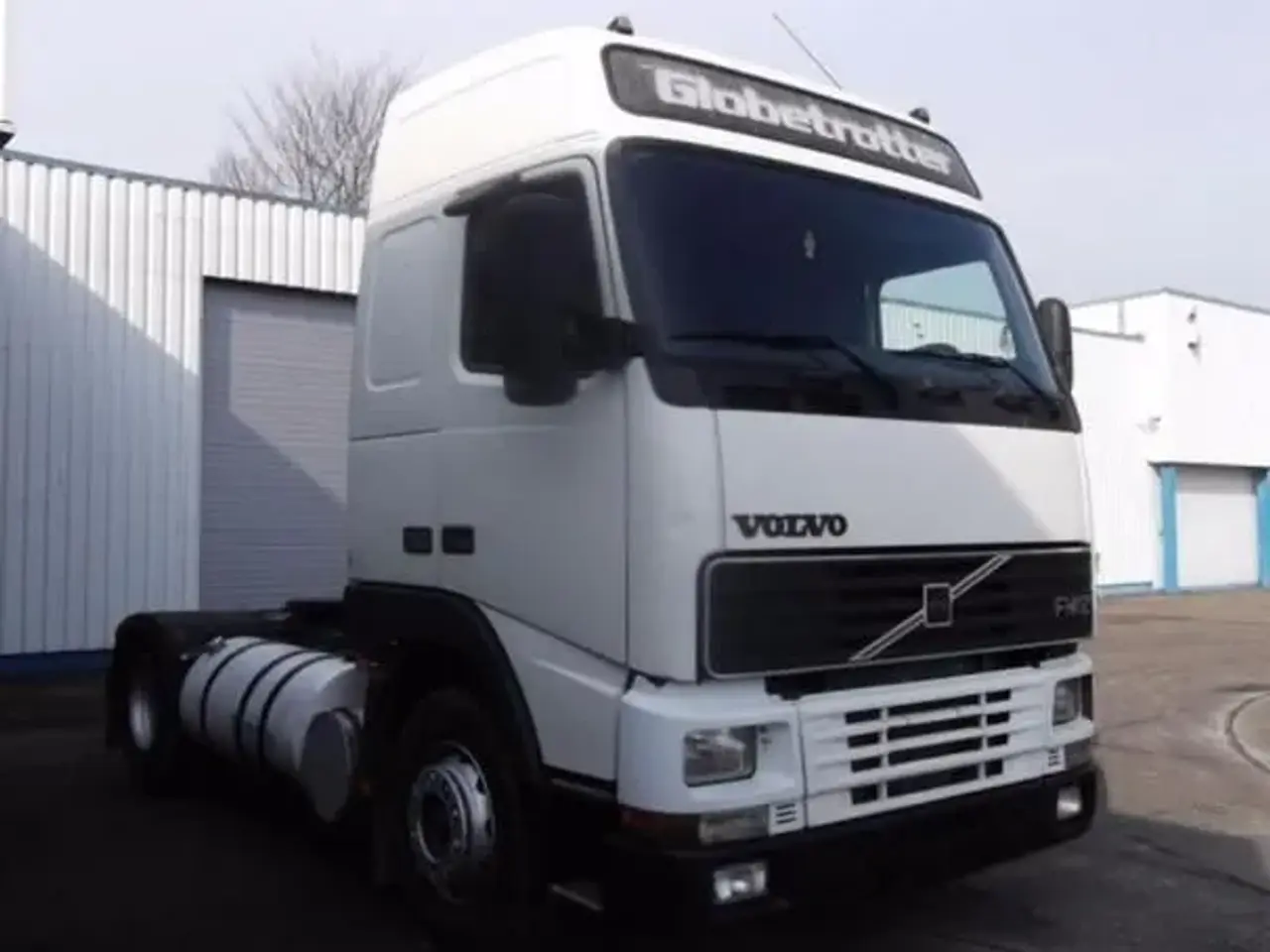 Billede 1 - VOLVO førehus dele, komplet førehus