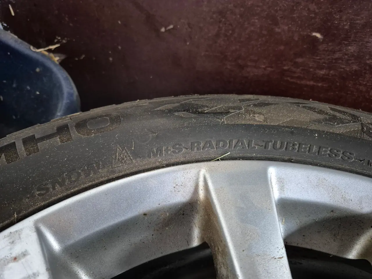 Billede 4 - Vinterdæk med alufælge til Mazda 6
