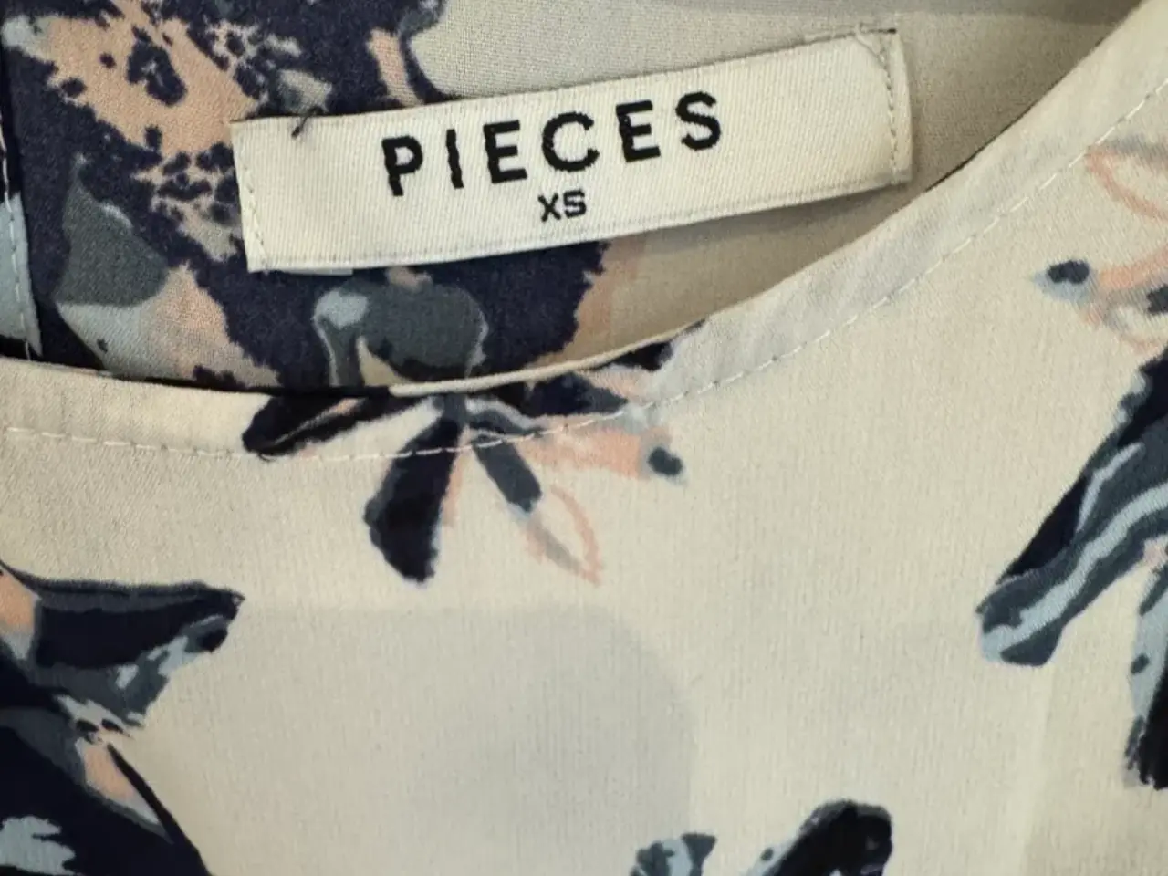 Billede 2 - T-shirt