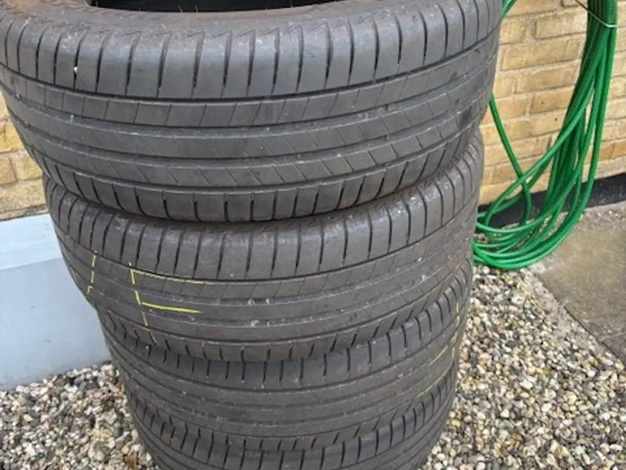 Billede 1 - 4 stk BRIDGESTONE  225/60/R17 Sommerdæk