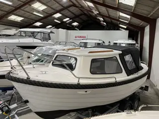 Crescent Allure 21 HT