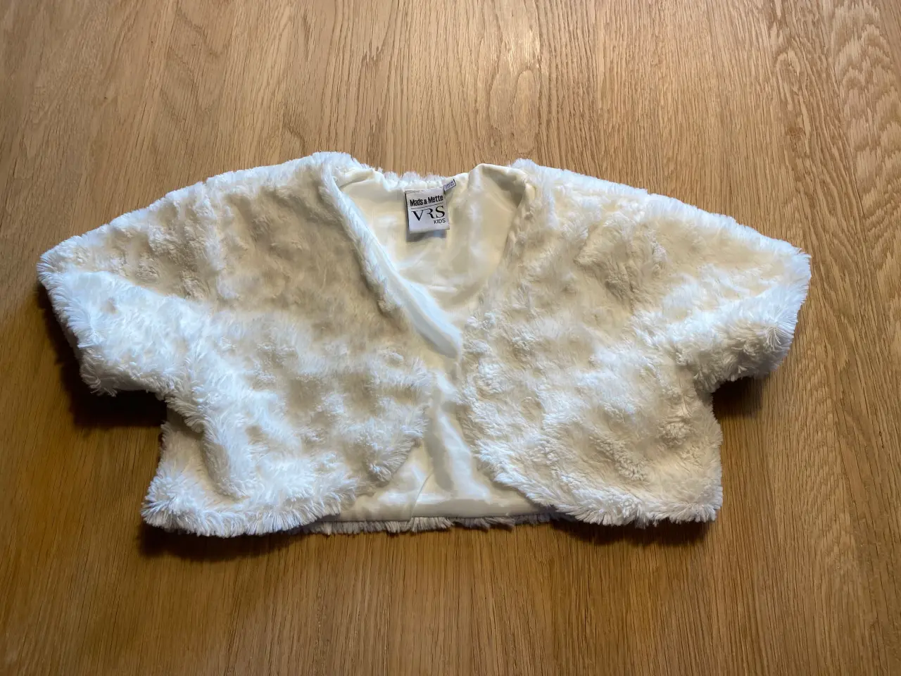Billede 12 - Noa Noa Kjole str.134 og tøj i 134