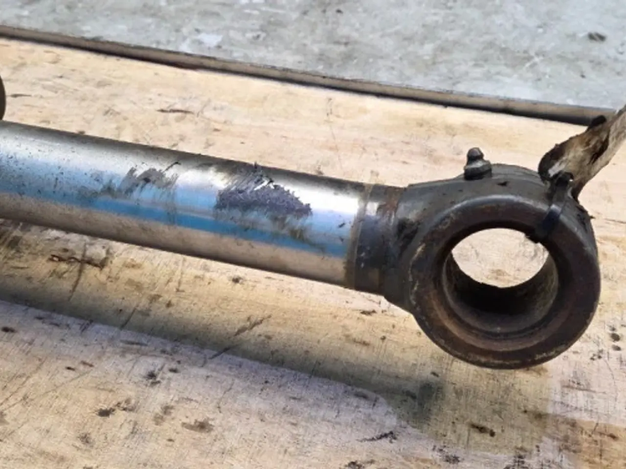 Billede 5 - New Holland LB115B Cylinder 87315529