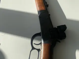Winchester 94 cal 30-30