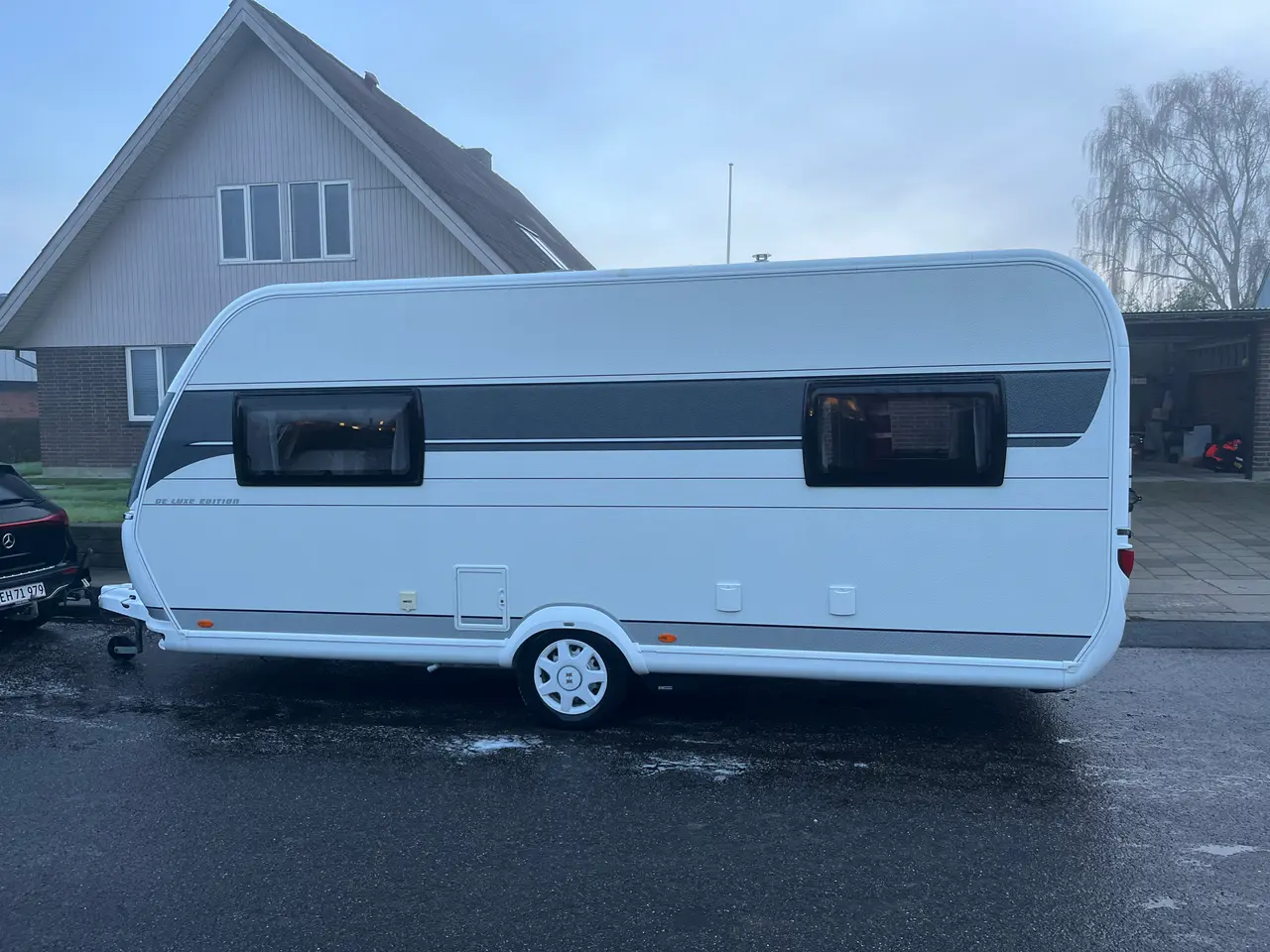 Billede 3 - Danmarks billigste Hobby 495 med enkeltesenge.