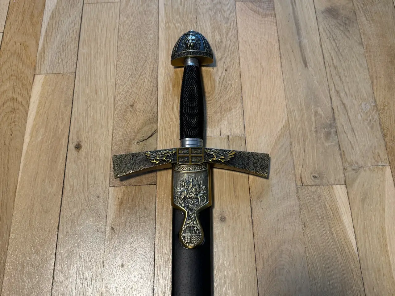 Billede 5 - Excalibur og Ivanhoe sværd