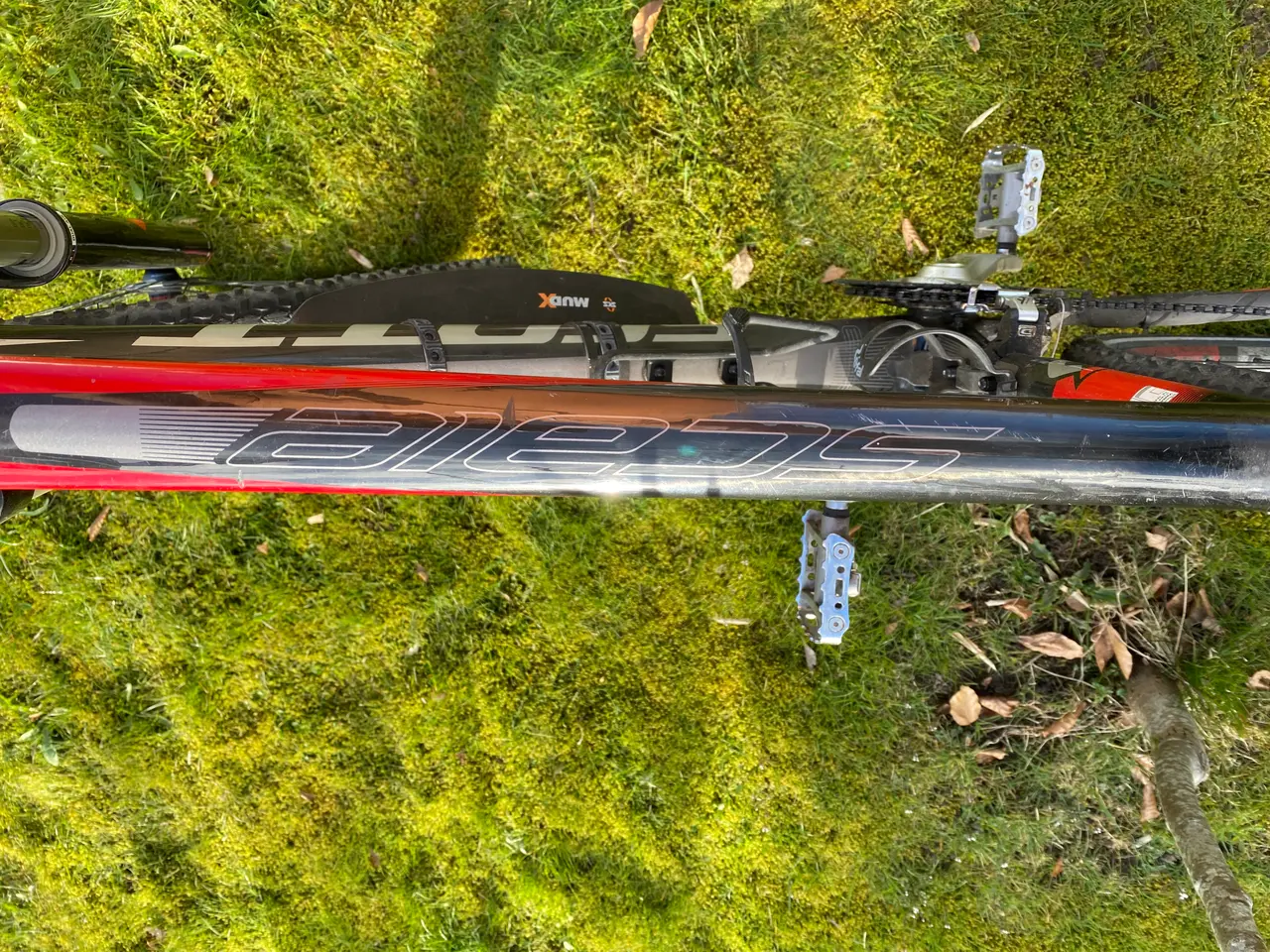 Billede 10 - Kulfiber Mountain Bike Scoot Scale 20 på 26'' hjul