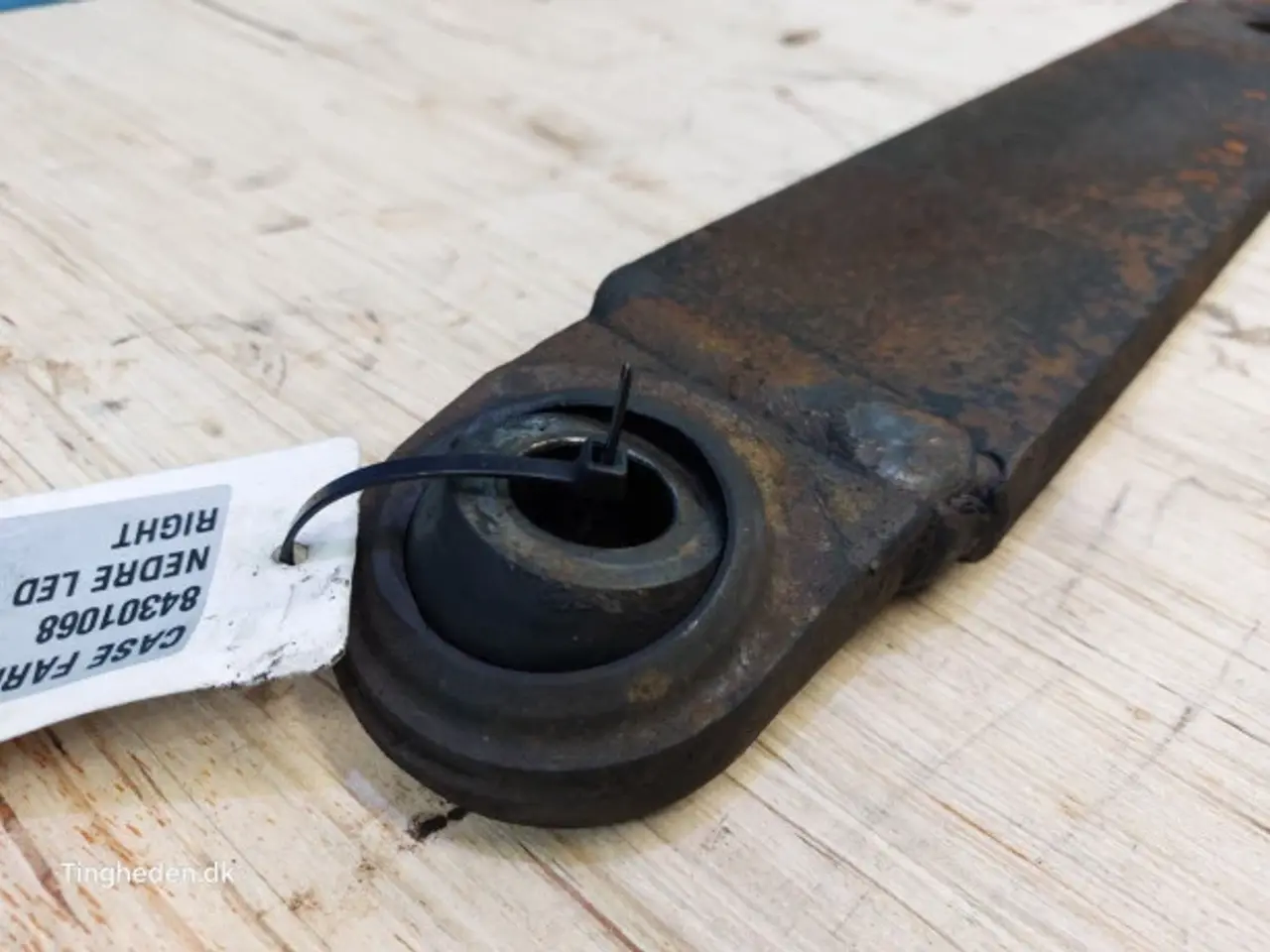 Billede 4 - Case Farmall 95A Løftearm R. 84301068