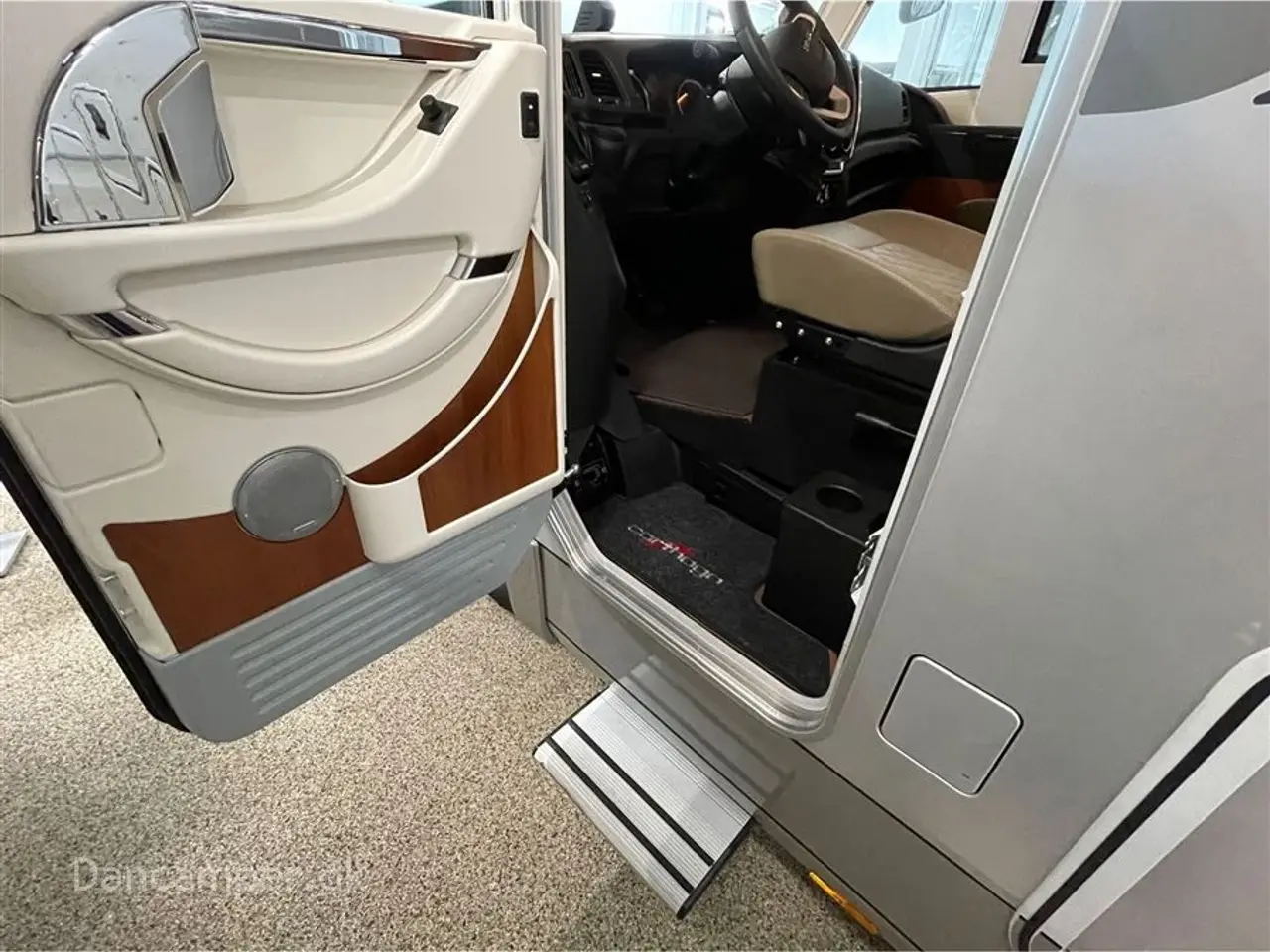 Billede 4 - 2025 - Carthago liner-for-two 53 L   Fabriksny luxuscamper