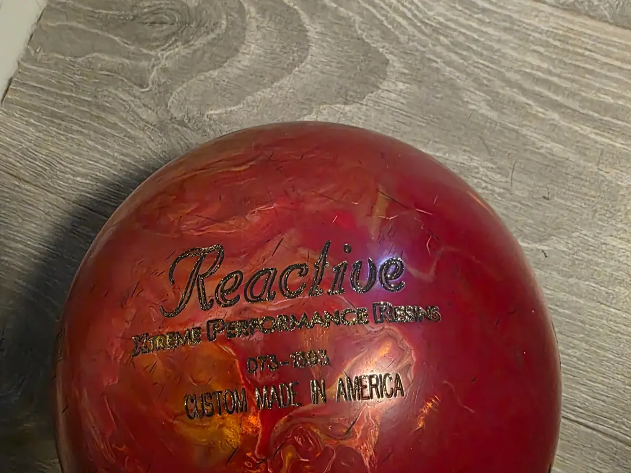 Billede 2 - Bowlingudstyr sælges – 2 kugler + Columbia 300 tas