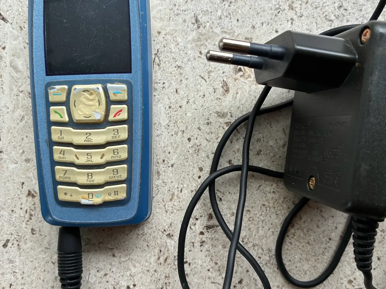 Billede 2 - Nokia 3100 med lader