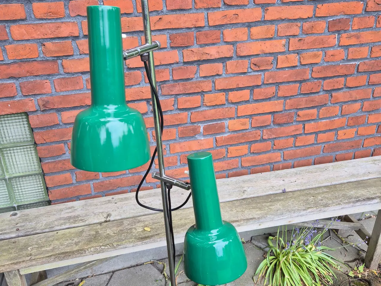 Billede 15 - Standerlampe med to høje grønne spot