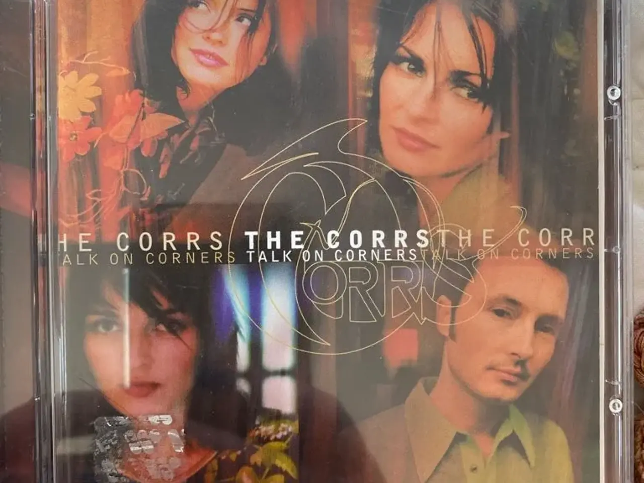 Billede 1 - The corrs: talk on corners