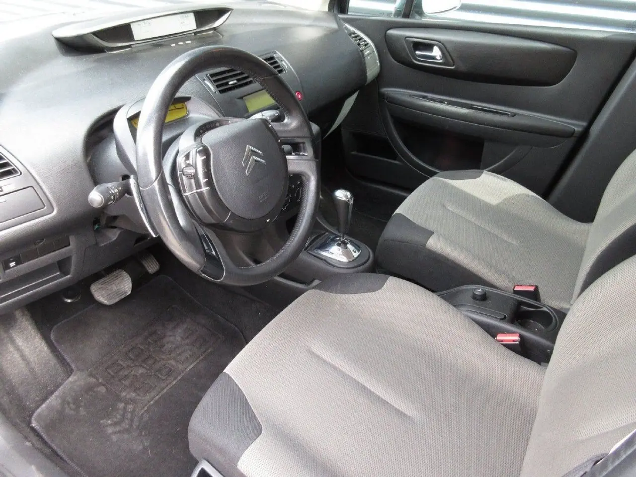 Billede 4 - Citroën C4 1,6 HDI Prestige FAP E6G 110HK 5d Aut.